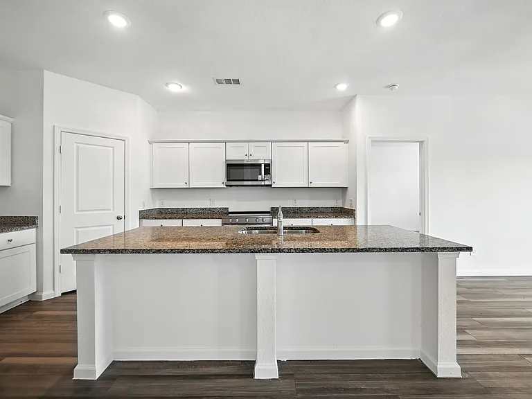 1637 Escondido Dr — Photo 5