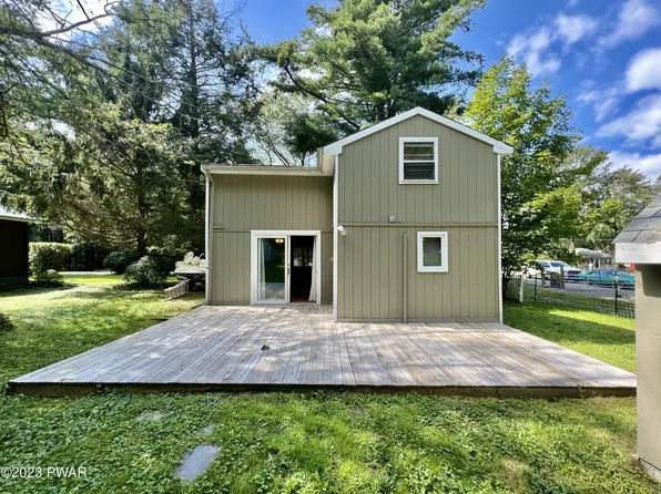 8 Collins Ave, Jefferson Twp, PA 18436