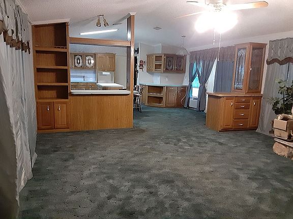 5th image of 15119 Pioneer Valley