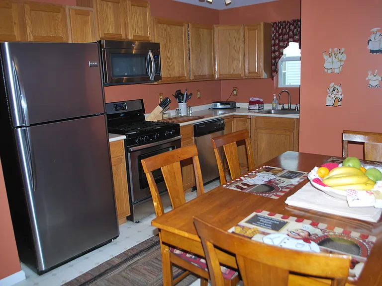 6 Madigan Ave #B — Photo 4