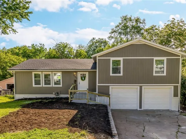 10312 Palmer Ave, Kansas City, MO 64134
