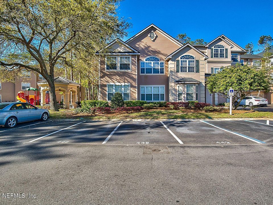 1st image of 13810 SUTTON PARK Drive N #1320