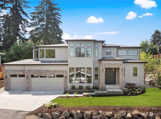 8005 SE 34th Pl, Mercer Island, WA 98040