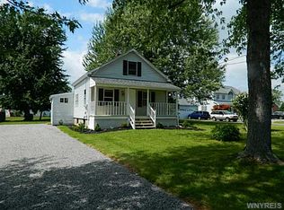 802 Borden Rd, Cheektowaga, NY 14227