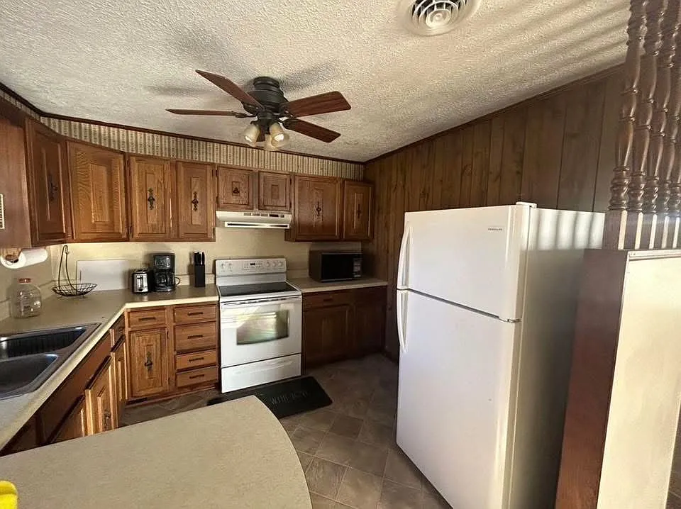 2 bed, $700 — Photo 4