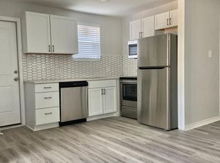 221 Priddy Ln, Fort Worth, TX 76114