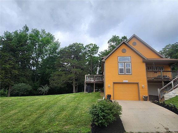 2nd image of 4934 Olive St