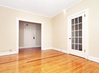 447 Somerset, Ottawa, ON K1R 5J7