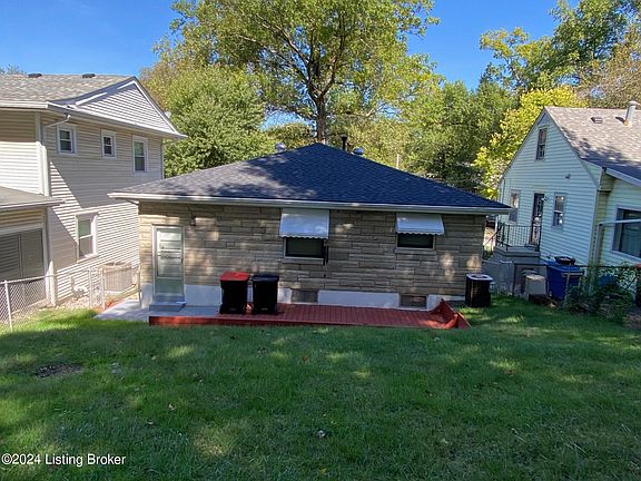3rd image of 4002 Northwestern Pkwy
