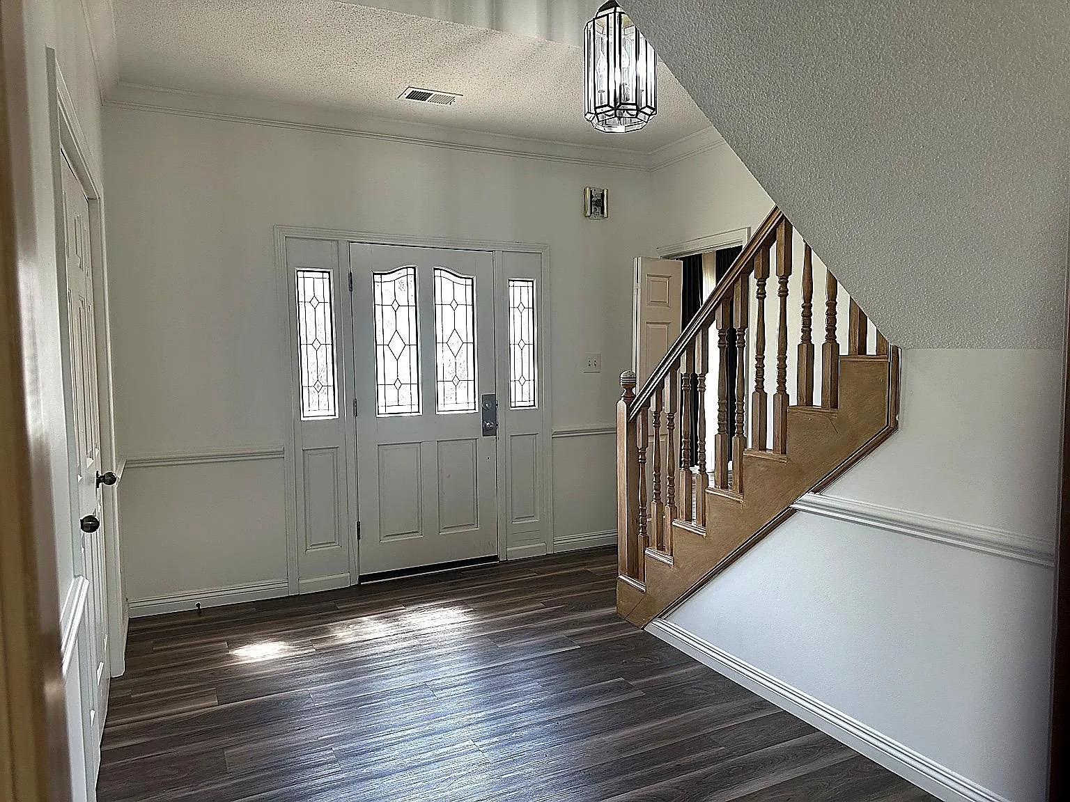 4 bed, 3.5 bath, $2,740 — Photo 2