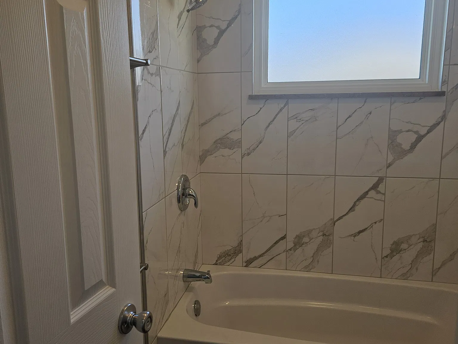 2 bed, 845 sqft, $950 — Photo 2