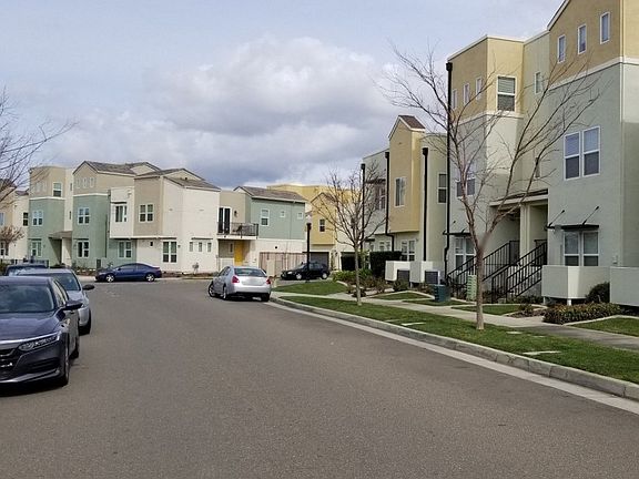 5th image of 4134 Beechcraft Way