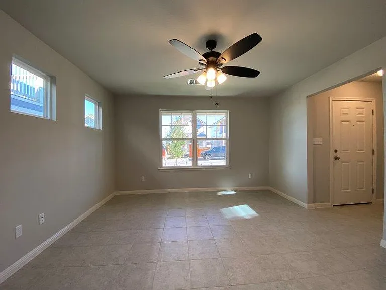 17926 Papaveri Way — Photo 6