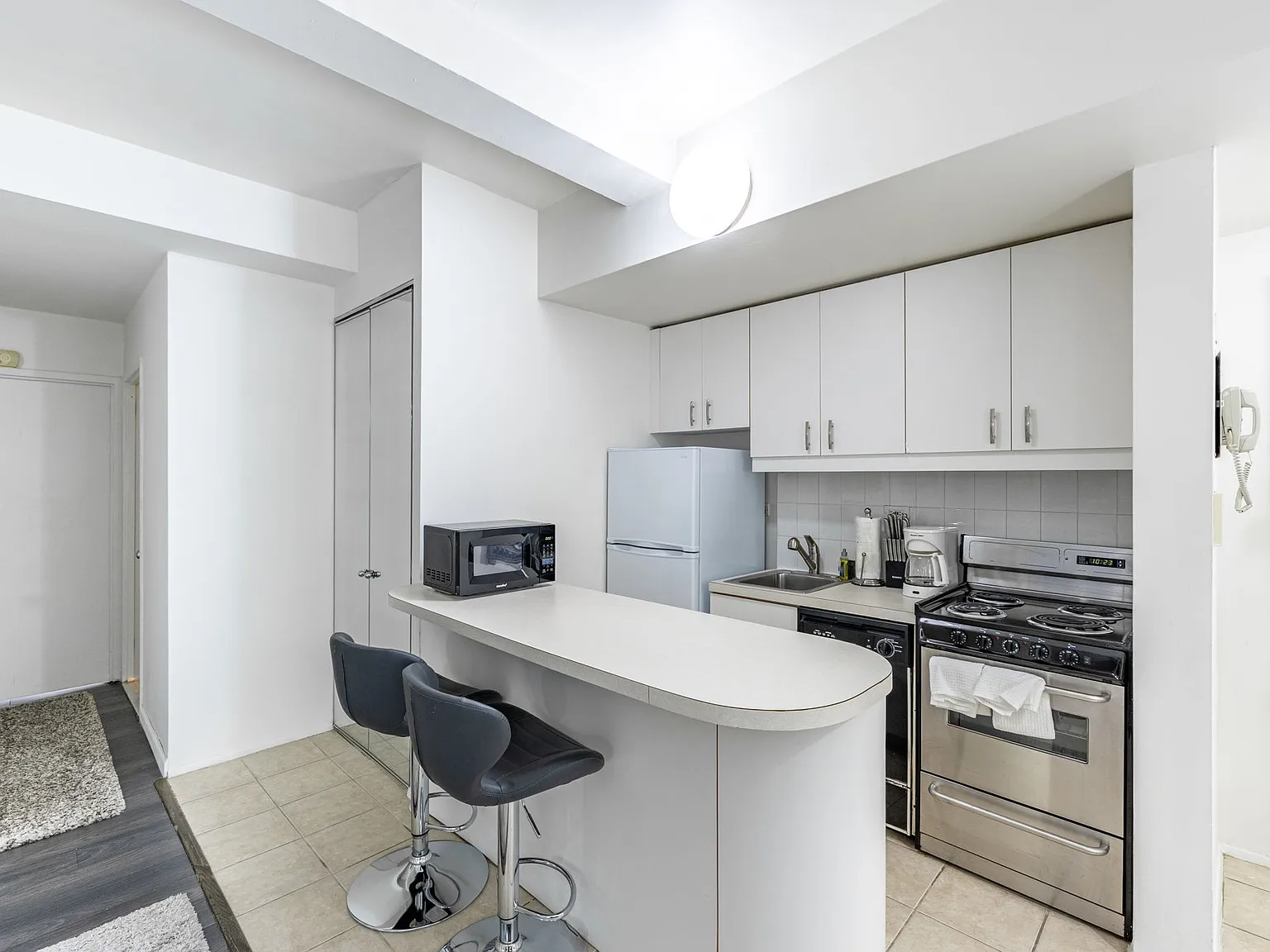 150 West 51st Street — Photo 3