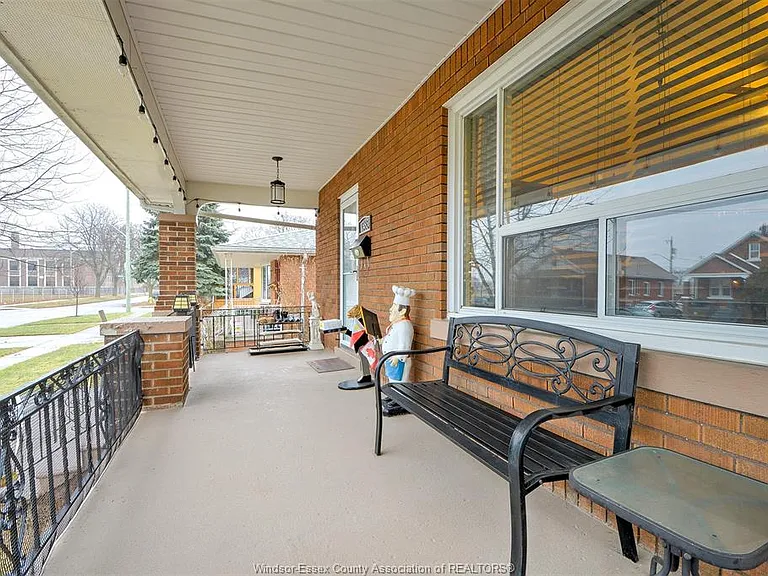 1585 Alexis Rd #UPPER — Photo 6