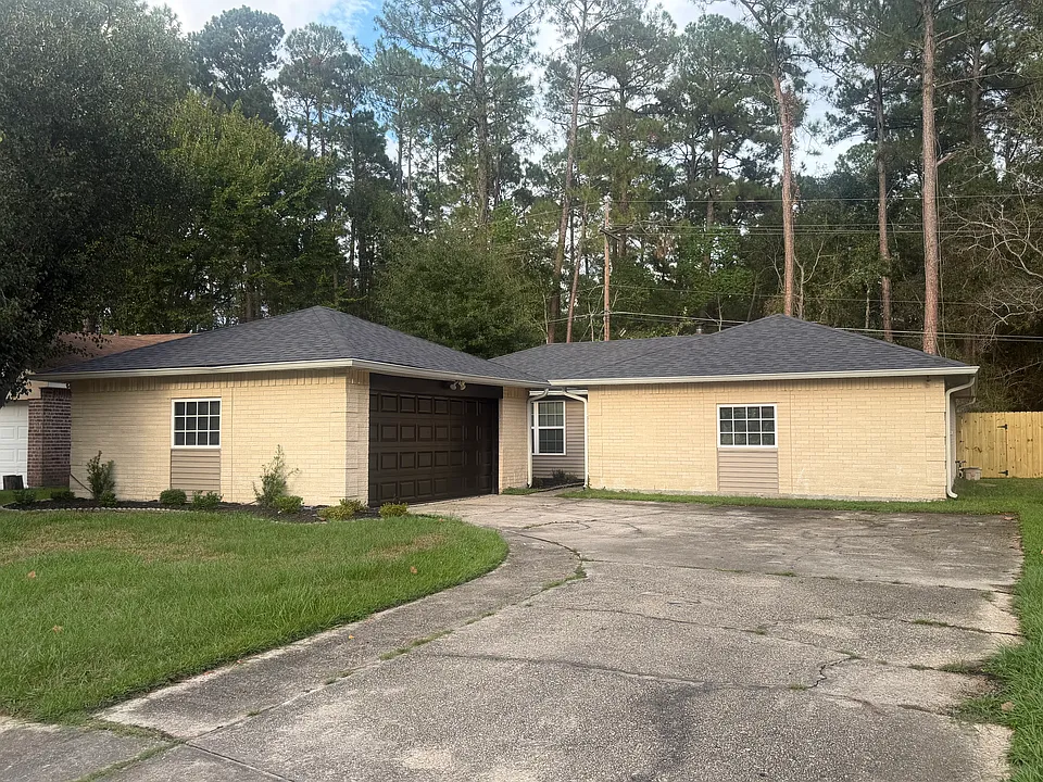 124 Drury Ln