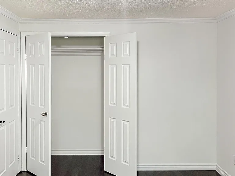 551 Hayward Cres #UPPER — Photo 7