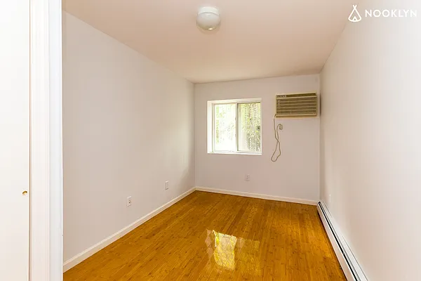 Rented by Nooklyn NYC LLC | media 14