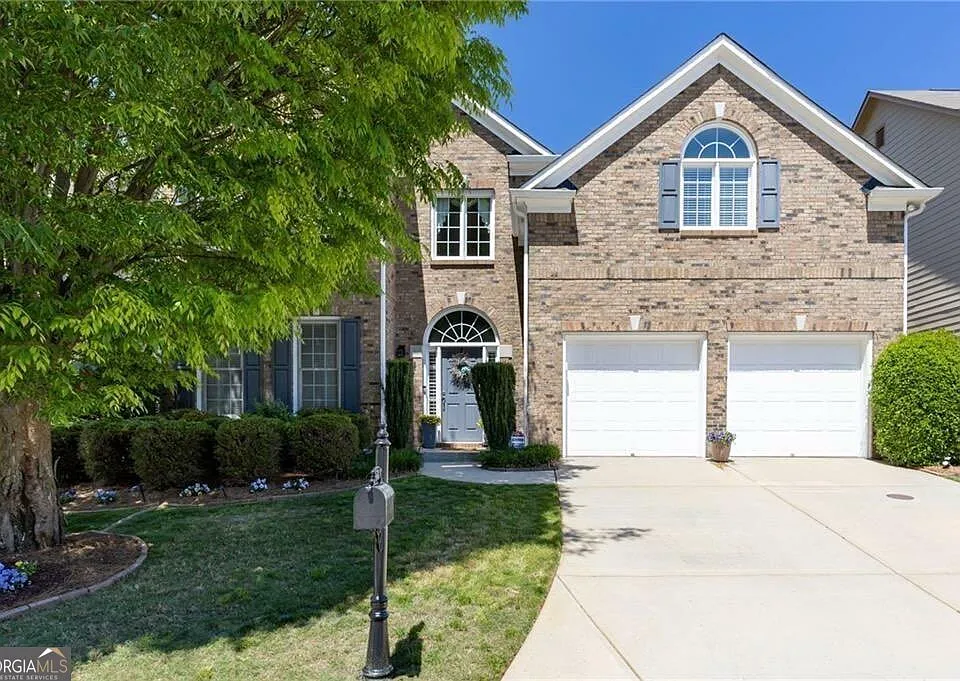 624 Maple Grove Way