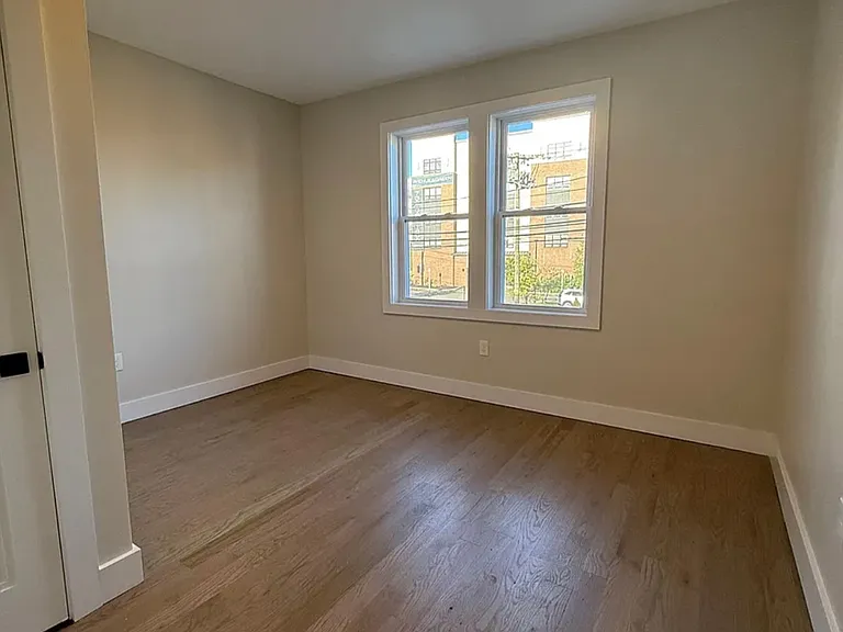 490 Rahway Ave #B — Photo 3