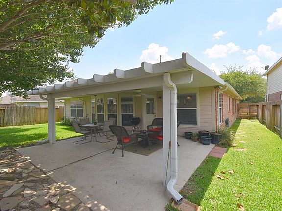 5th image of 7518 Clairson Ln