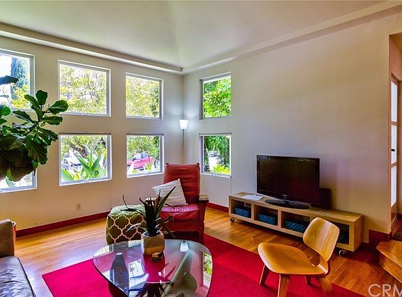 5th image of 3225 Glendon Ave