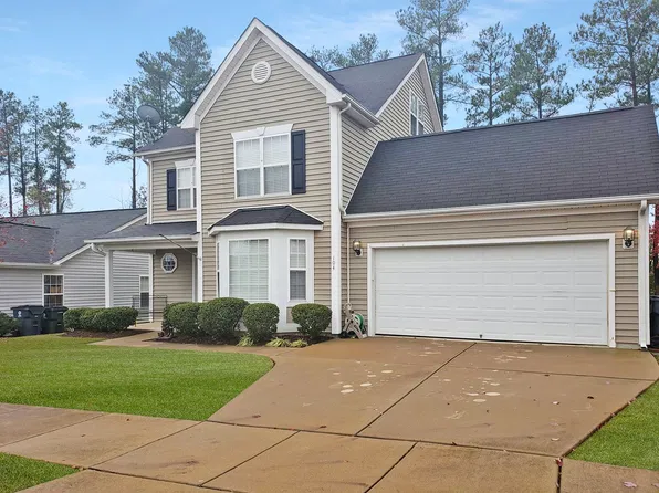 104 Braxman Ln, Holly Springs, NC 27540