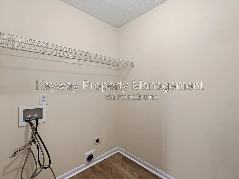 615 Goodale Ln — Photo 20