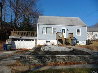 235 Pacific St, Bridgeport, CT 06604