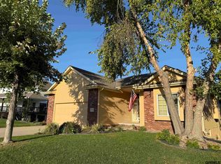 7705 S 169th St, Omaha, NE 68136