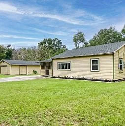 3 bed, 1094 sqft, $3,599 — Photo 4