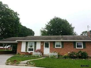 26 Redwood Ln, Hanover, PA 17331