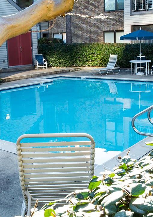 1st image of 2025 Augusta Dr APT 708
