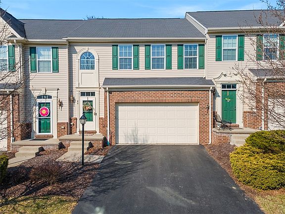 2nd image of 86 Kensington Dr