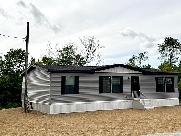 2nd image of 822 Main Street
