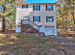184 Alpine Lake Rd, Henryville, PA 18332