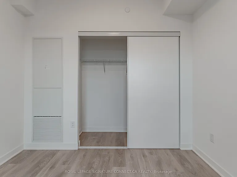 1185 Dupont St #424 — Photo 13