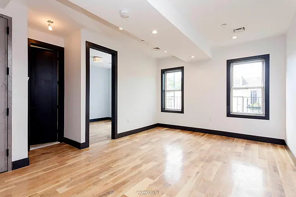 Rented by Town Residential | media 41