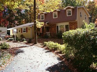 126 Bromley Rd, Henryville, PA 18332