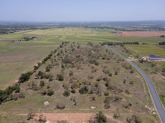 3rd image of 31 Far View Ln