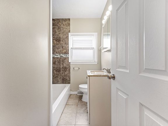 4th image of 4518 16th St