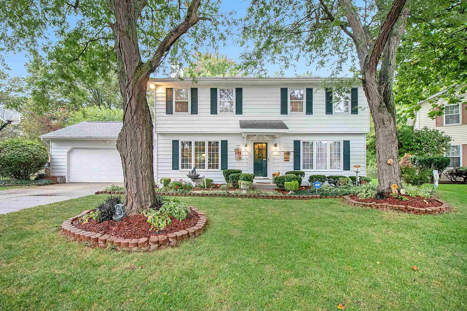 5231 Monticello Ct photo 1