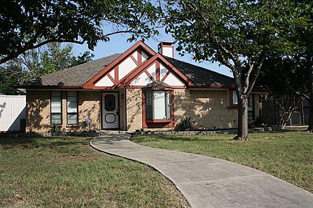 1st image of 8560 Woodstream Dr