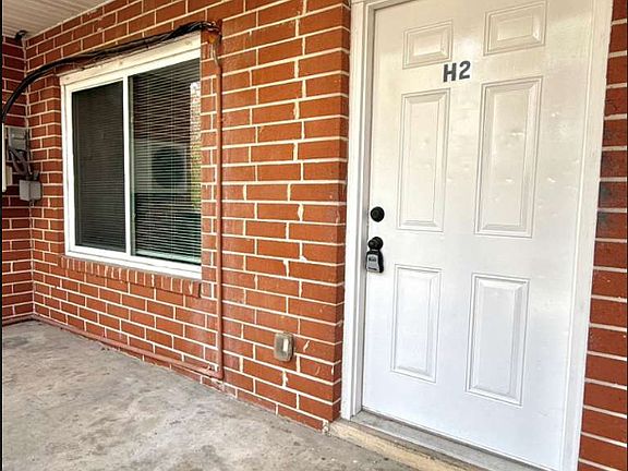 4th image of 2231 Geneva Trl #4