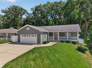 303 Hillside Ave, Ottawa, IL 61350