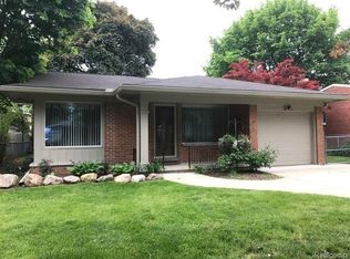 4139 Yorba Linda Blvd, Royal Oak, MI 48073