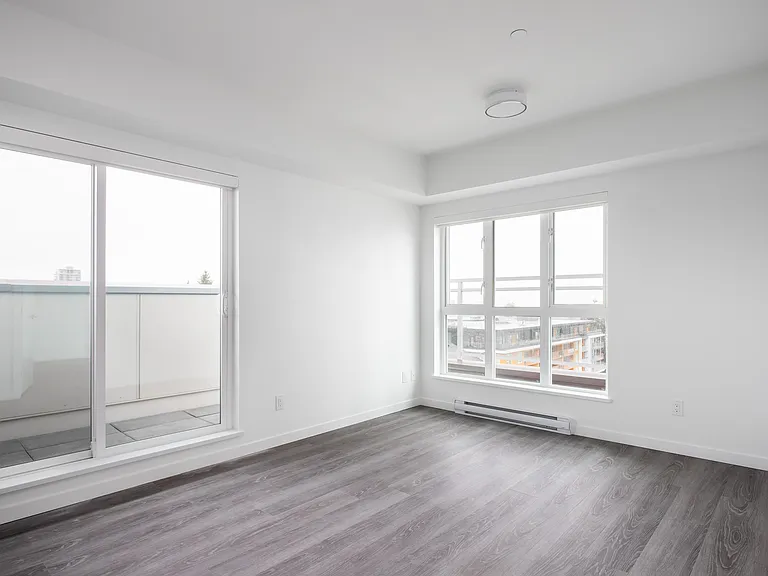 537 Foster Ave — Photo 69