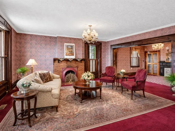 284 N Kennebec Ave, McConnelsville, OH 43756