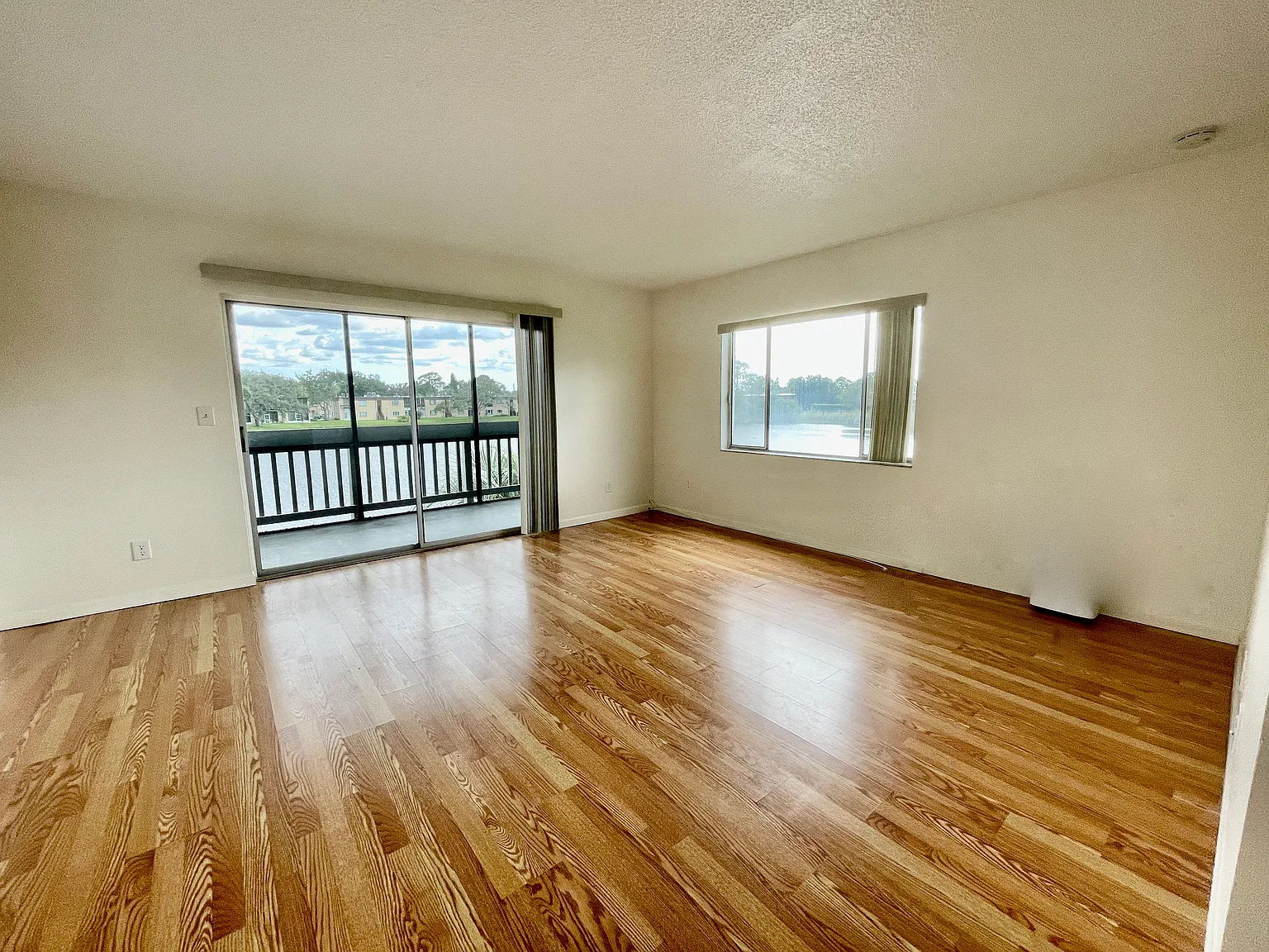 1 bed, 710 sqft, $1,500 — Photo 3