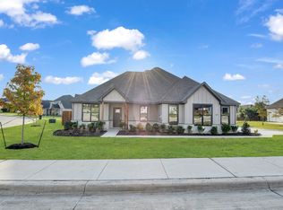 104 Smoky Oak Ln, Weatherford, TX 76087